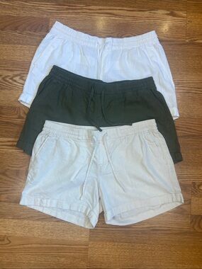 Old Navy Women's linen blend shorts Trio - White, Olive, Light Beige